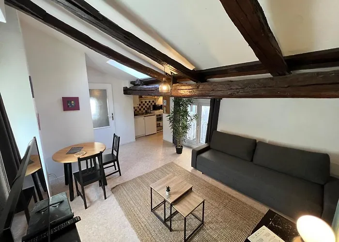 Place Sainte Claire Lägenhet